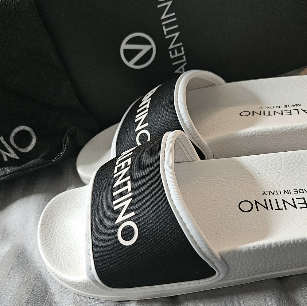 Valentino Slides Black+White Slide Sandals New/box Size 6 TagDustbag Retails 599